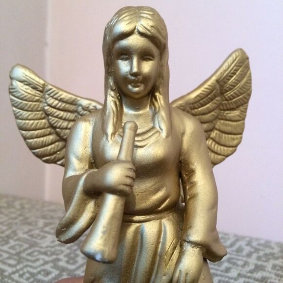 NIB NWT Golden Ceramic Christmas Angel W/ Horn - Picture 5 of 8